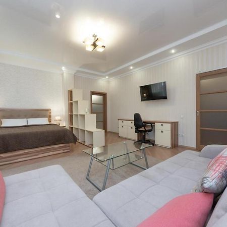 Апартаменти Люкс Класу В Новому Будинку В Центрі Kiev Exterior foto